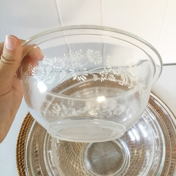 PYREX  Nesting Mixing Bowls Clear W/Daisy Colonial Mist 4 Bowls 326 325 323 322 - Picture 4 of 6